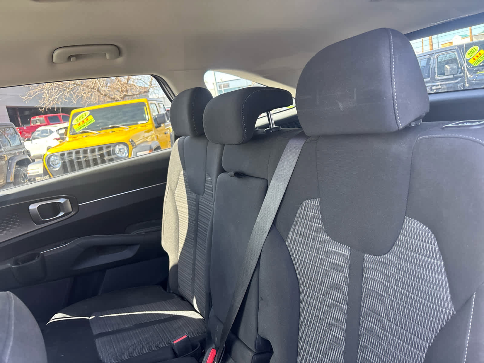 Used 2023 Kia Sorento LX image 15