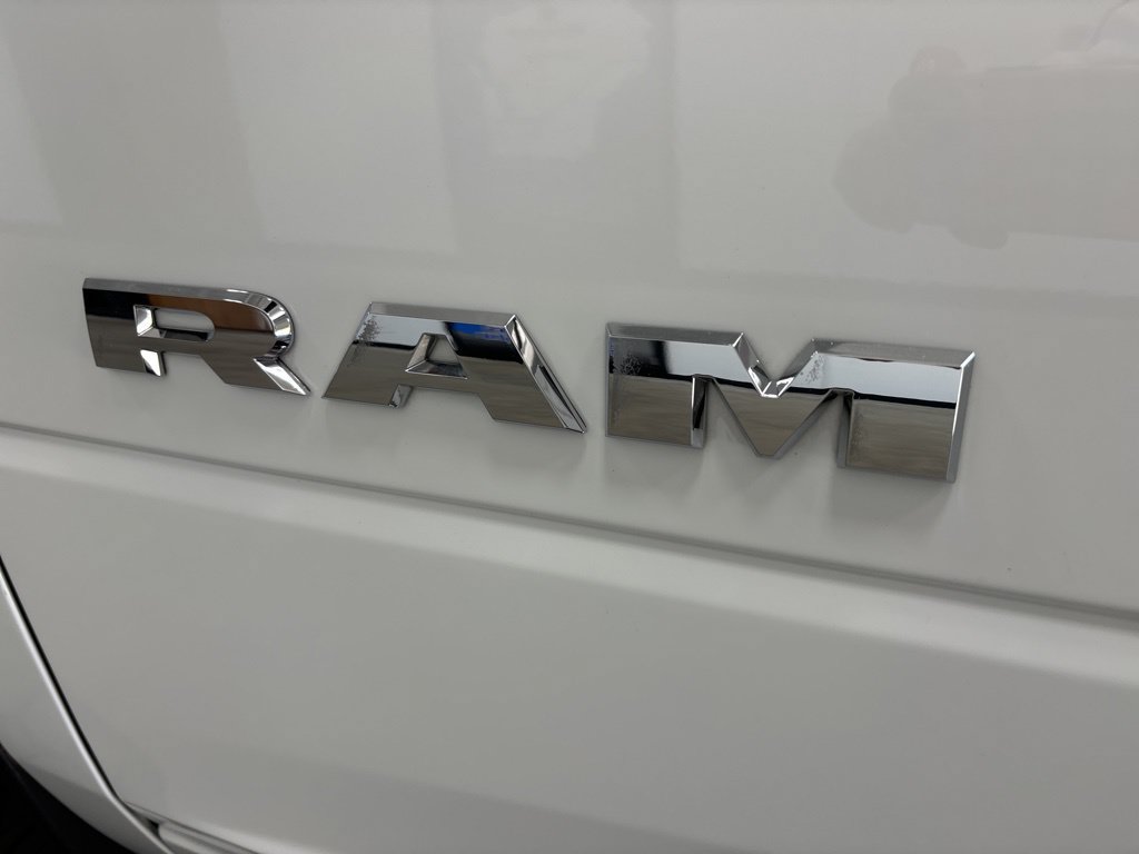 Used 2024 RAM 2500 Laramie AWD/4WD image 24