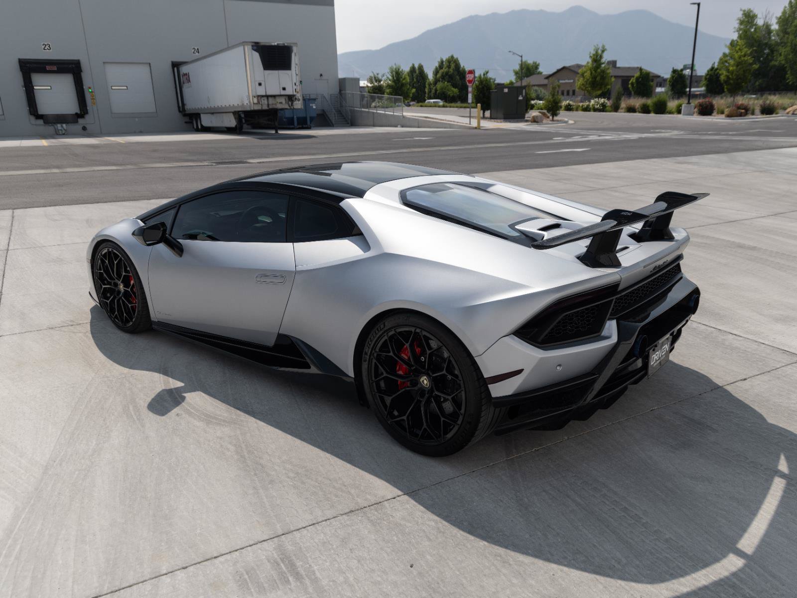 Used 2018 Lamborghini Huracan AWD/4WD image 15