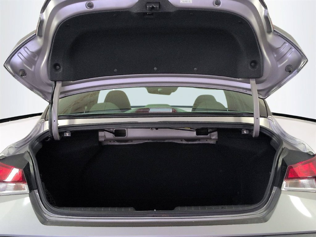 Used 2024 Hyundai Elantra SEL FWD image 16
