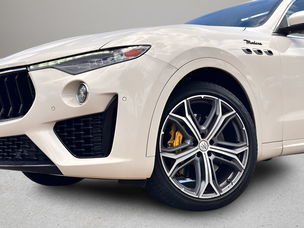 Used 2022 Maserati Levante Modena AWD/4WD image 8