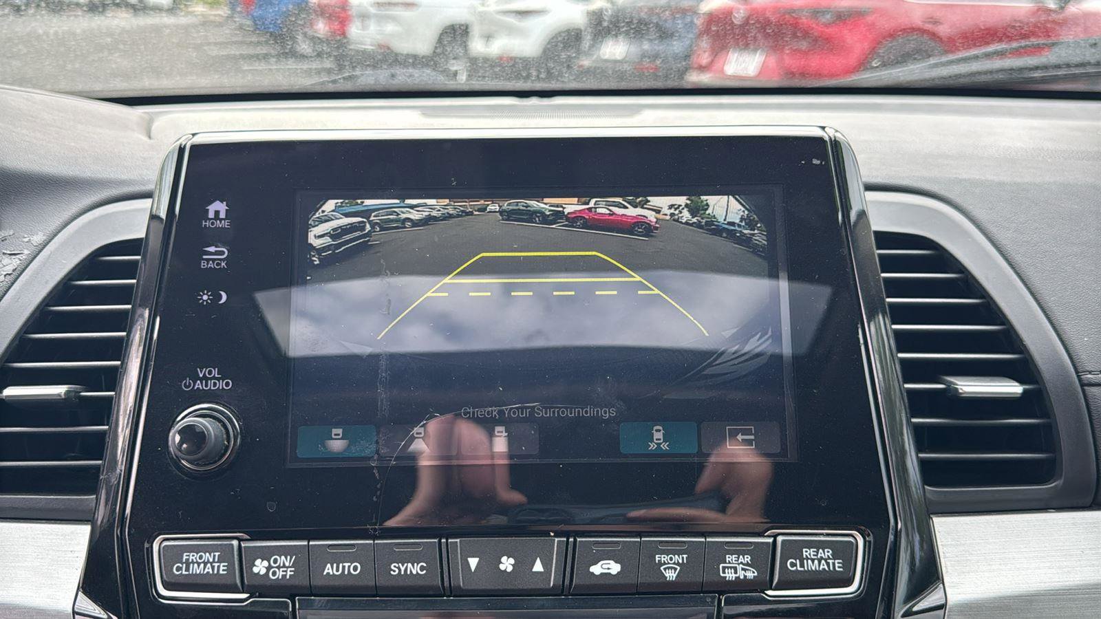 Used 2018 Honda Odyssey Touring image 17