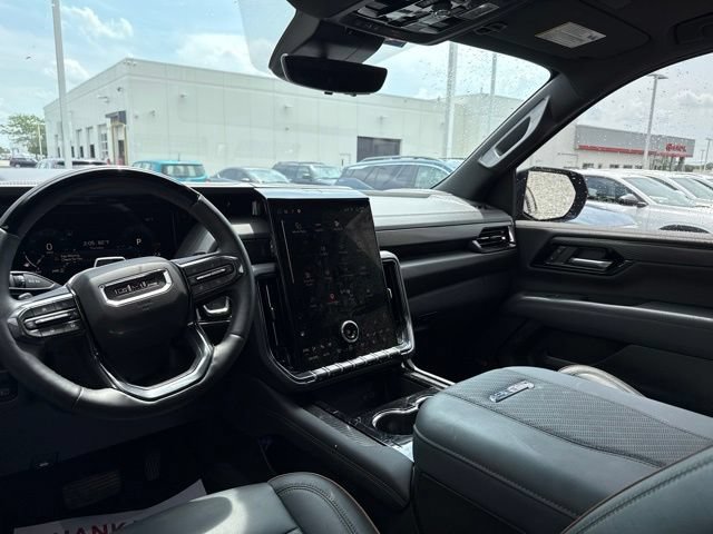 Used 2026 GMC Yukon AT4 w/ AT4 Premium Plus Package AWD/4WD image 11