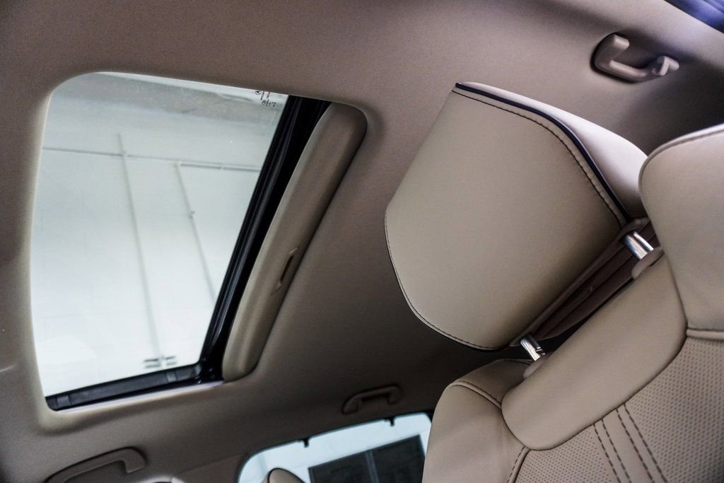 Used 2020 Acura MDX SH-AWD w/ Advance Package image 8