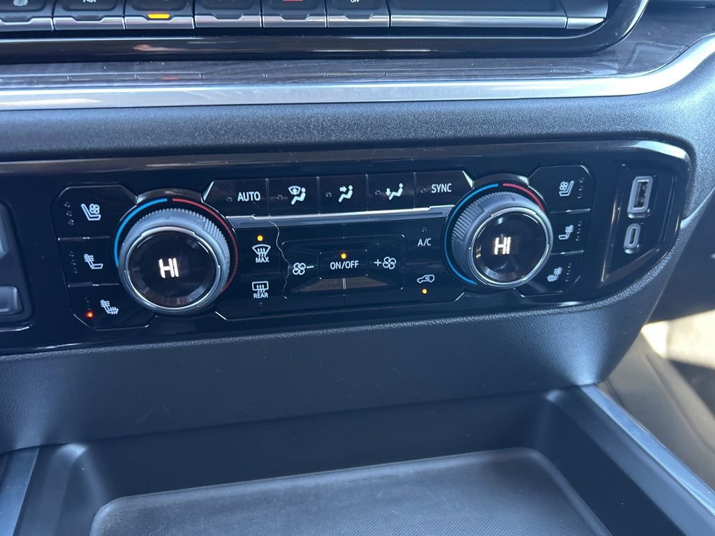 Used 2024 Chevrolet Silverado 2500 LTZ w/ LTZ Convenience Package image 16