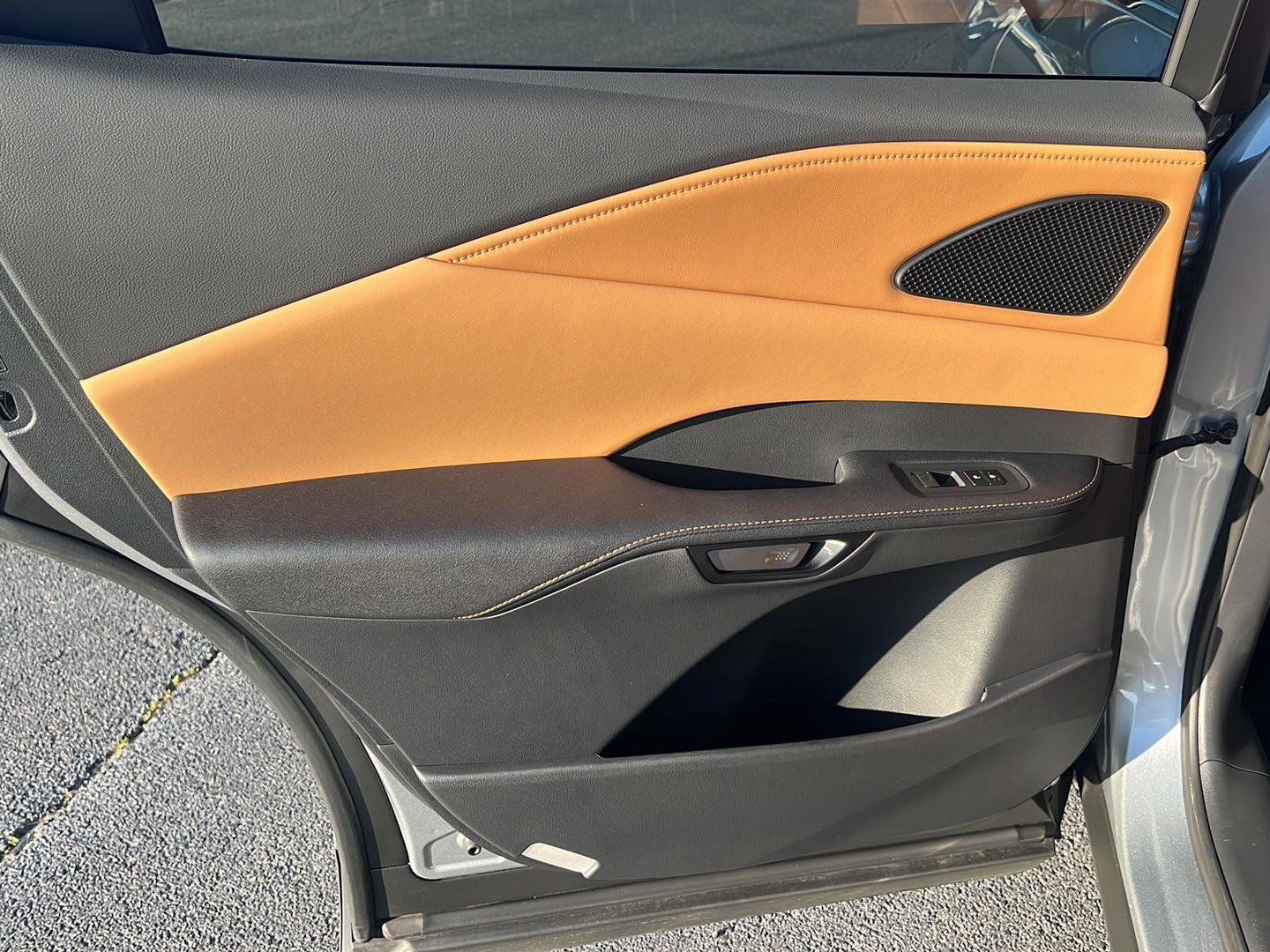 Certified 2025 Lexus RX 350 Premium w/ Accessory Package (Z1) image 17