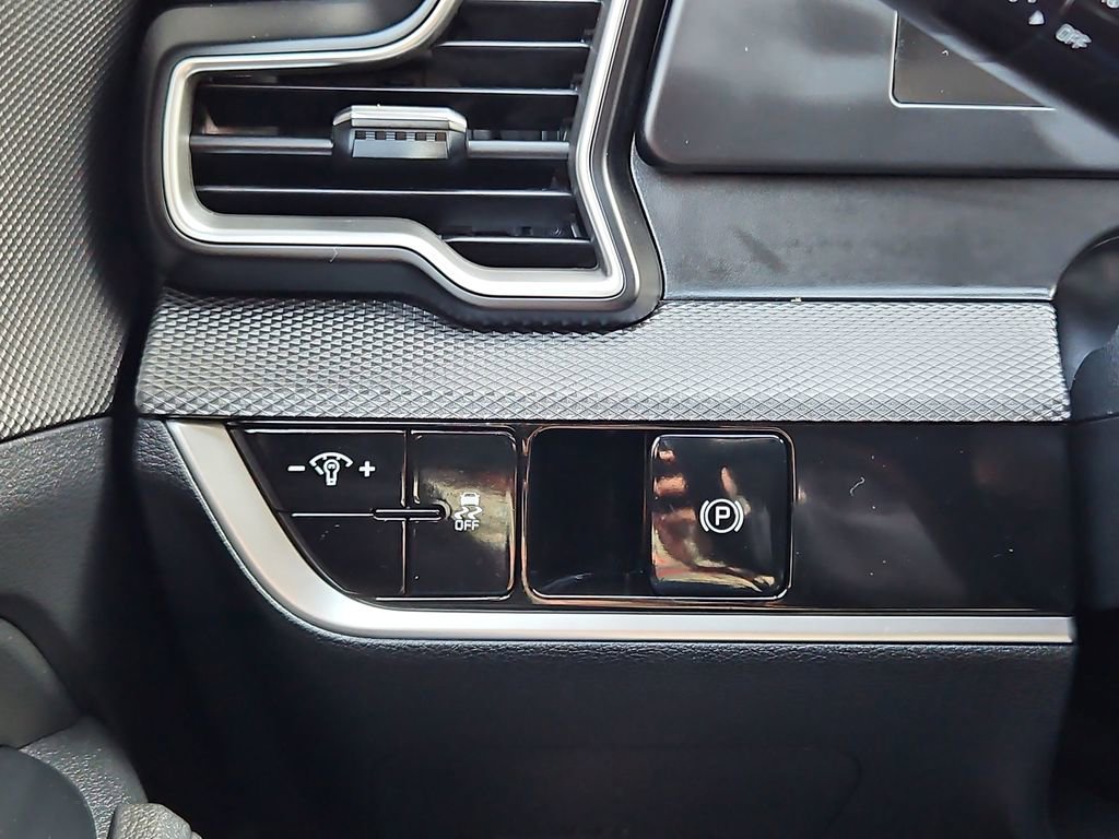 Used 2024 Kia Sportage LX image 15