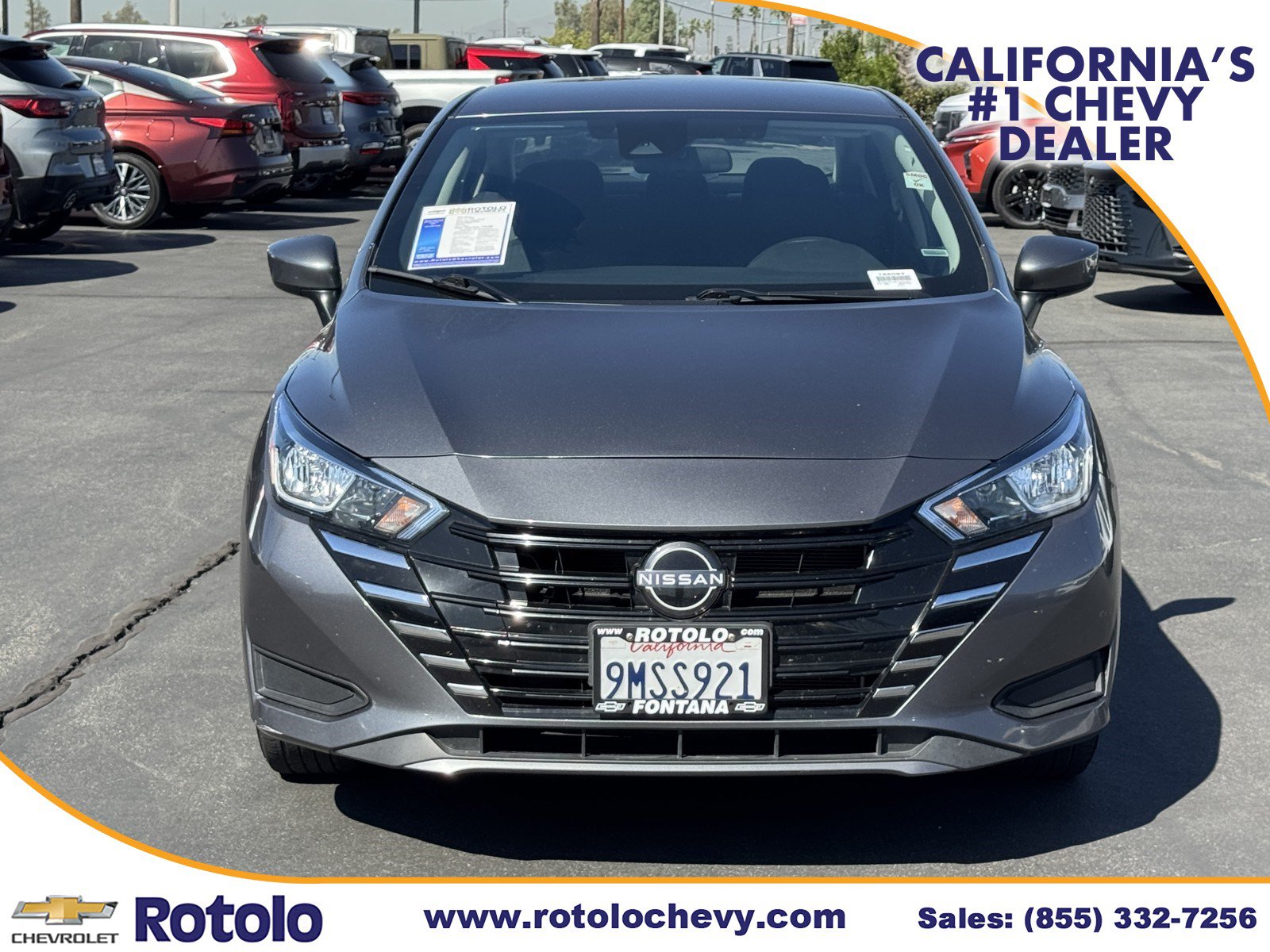 Used 2024 Nissan Versa SV FWD image 2