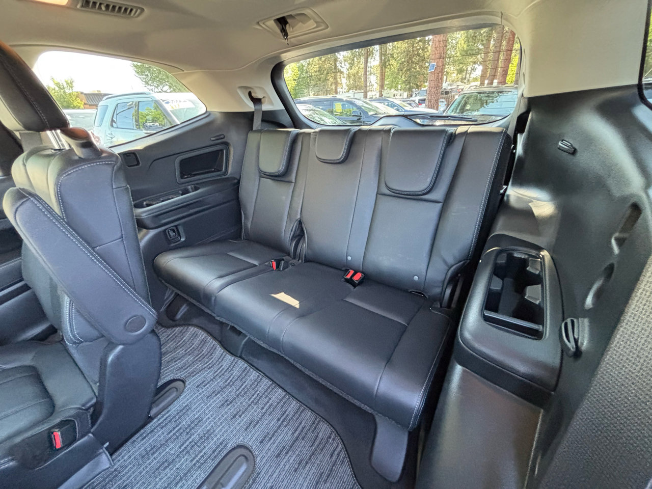 Used 2022 Subaru Ascent Limited image 10