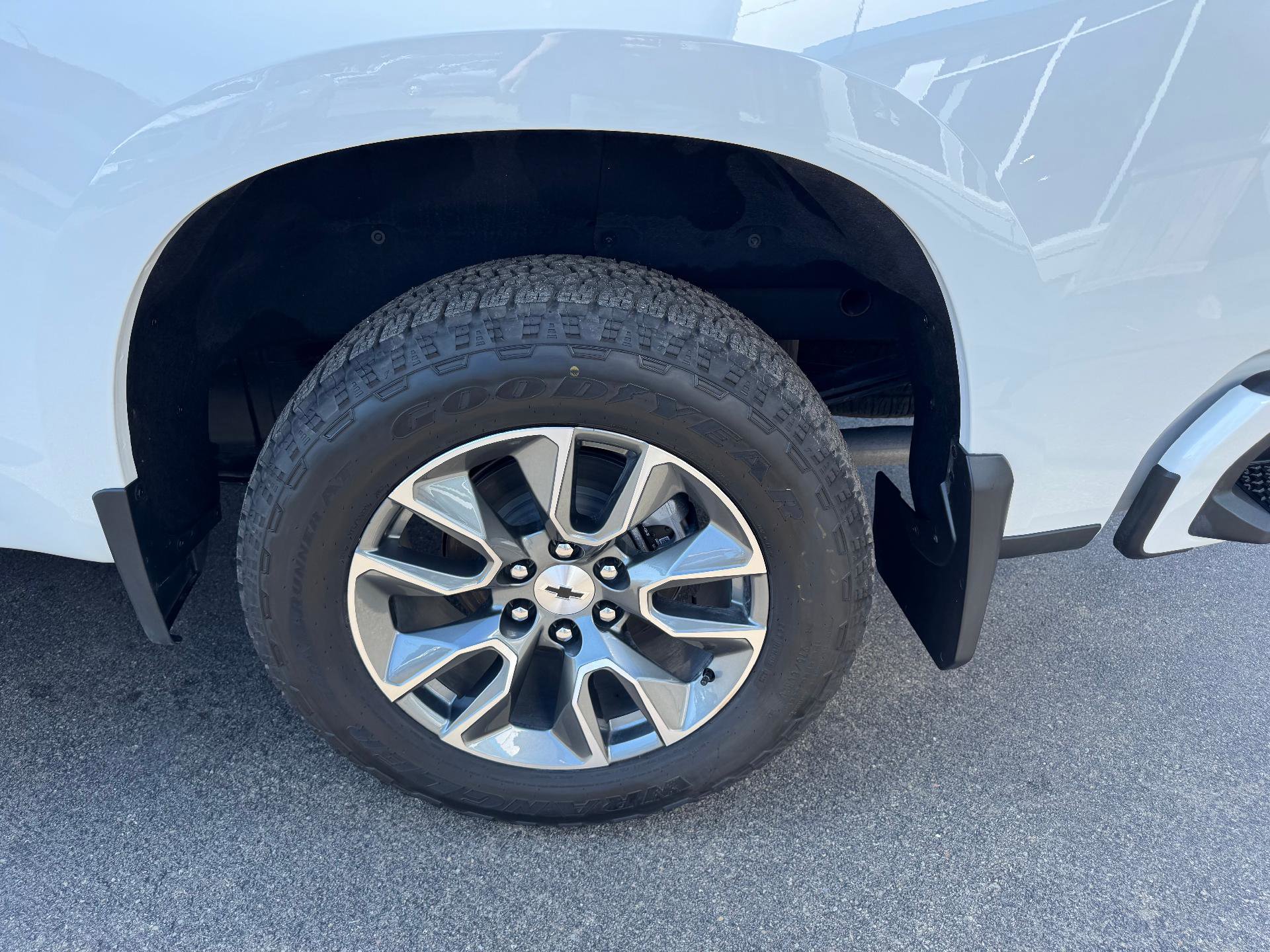 New 2026 Chevrolet Silverado 1500 RST AWD/4WD image 14