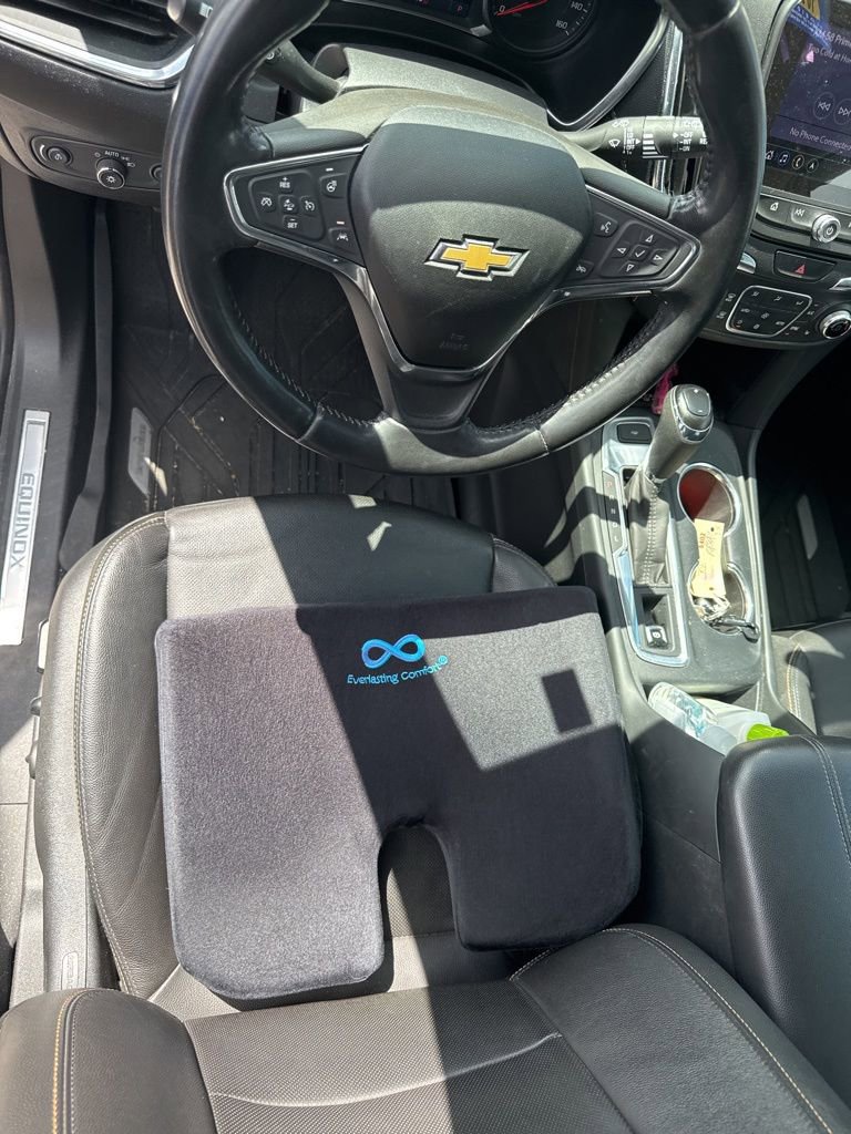 Used 2020 Chevrolet Equinox Premier image 20