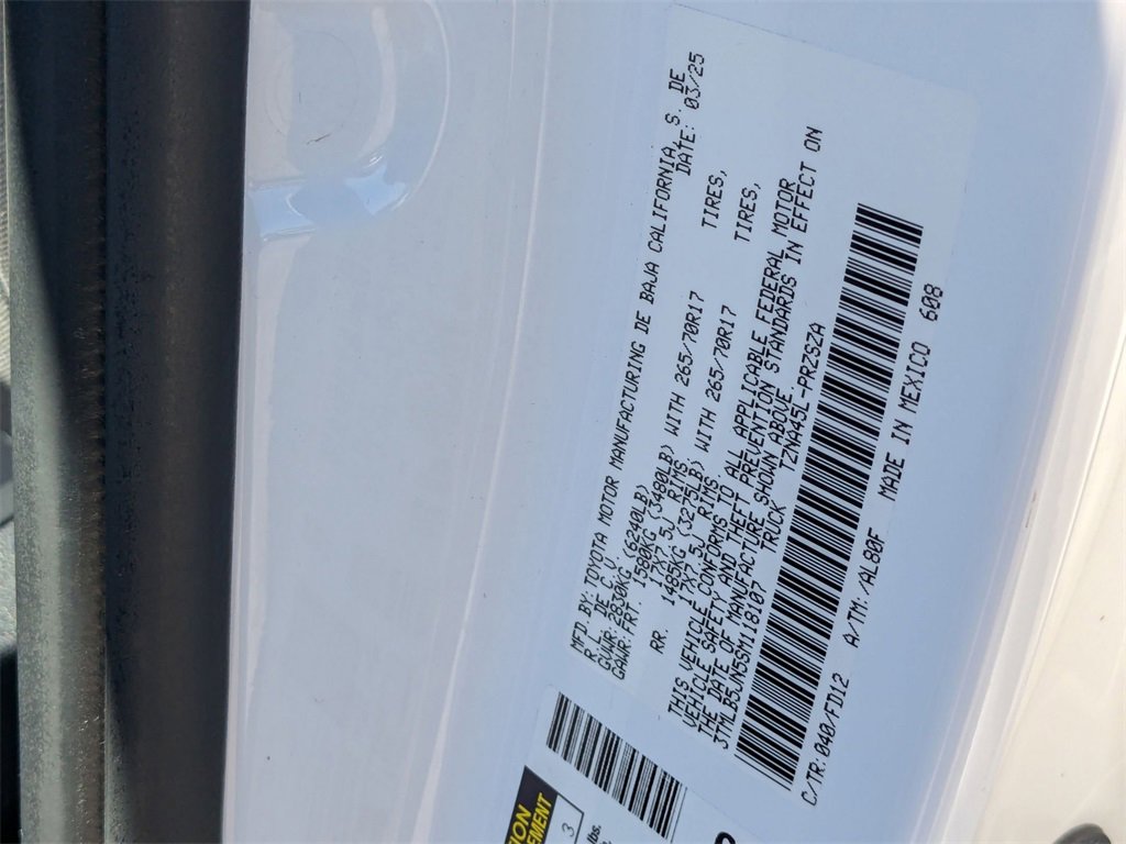 Used 2025 Toyota Tacoma TRD Off-Road image 30