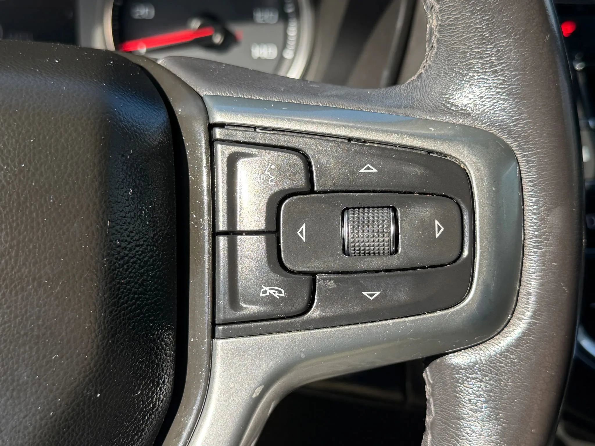 Used 2021 Chevrolet Tahoe Z71 image 19