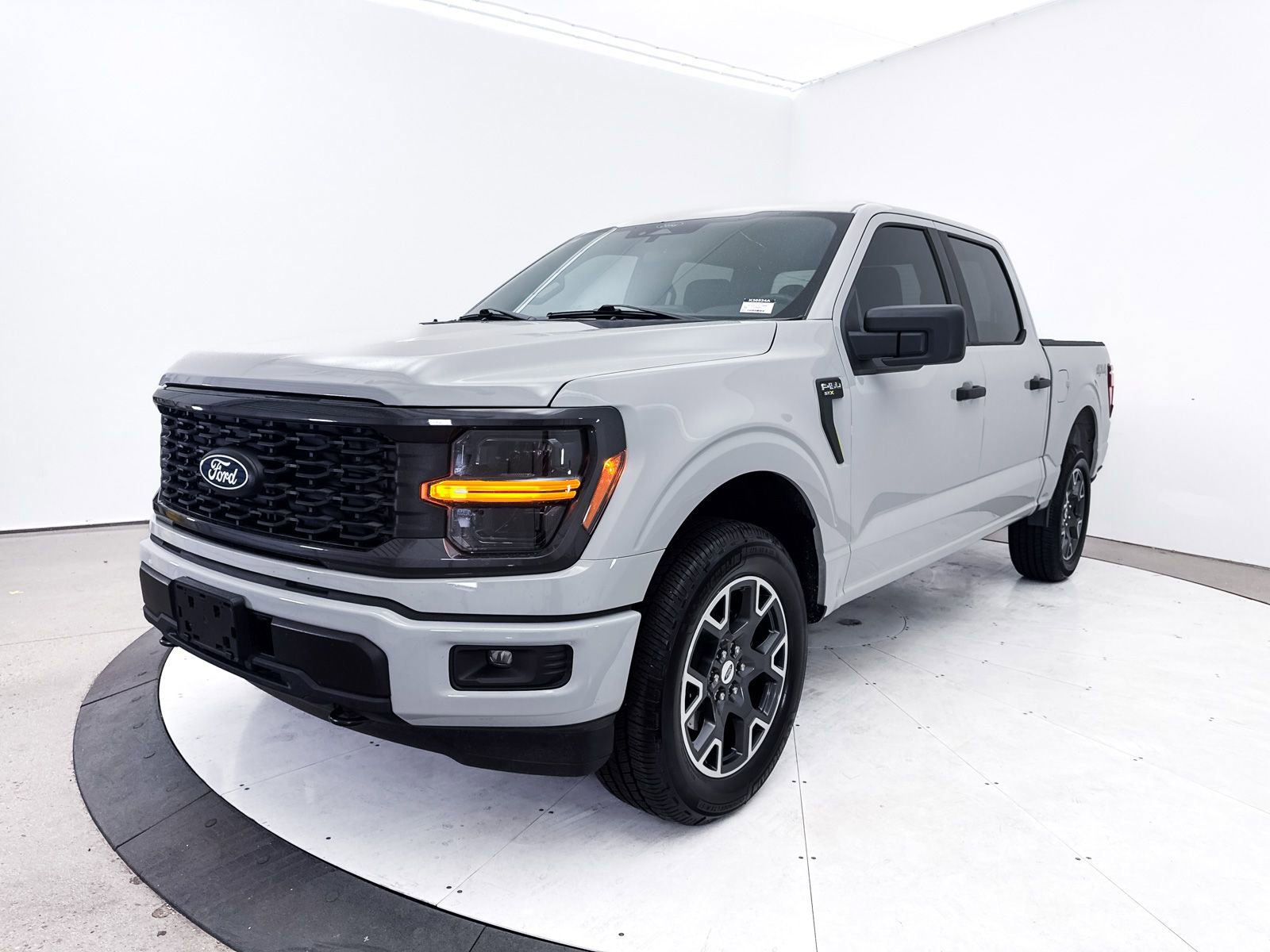 Used 2024 Ford F150 STX image 14