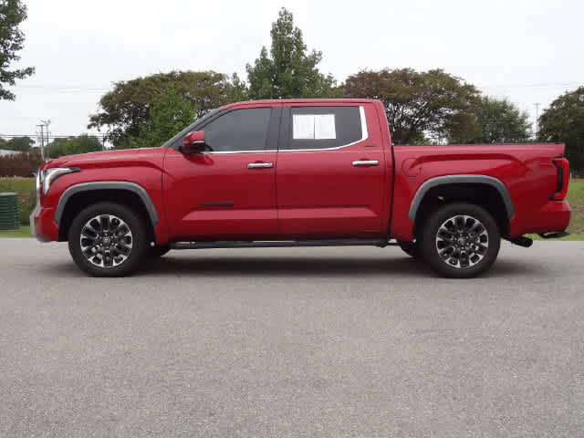 Used 2025 Toyota Tundra Limited AWD/4WD image 2