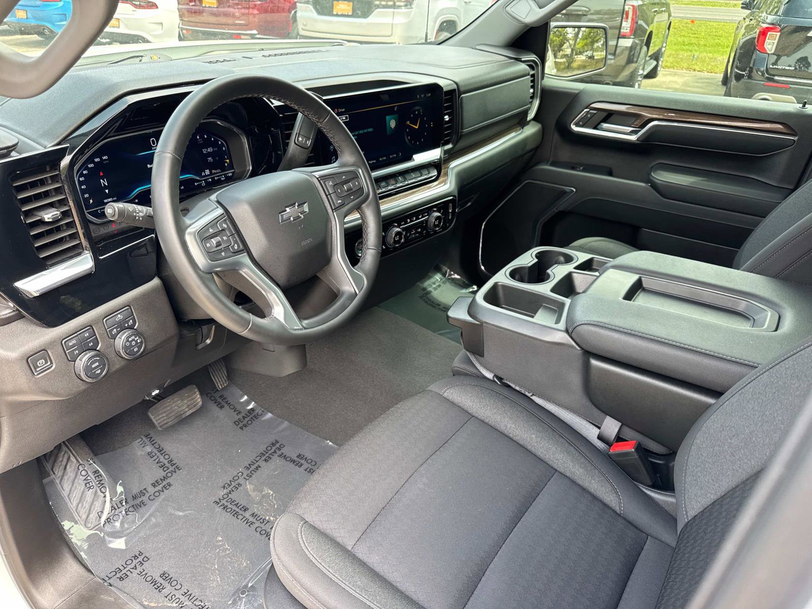 Used 2023 Chevrolet Silverado 1500 RST w/ Z71 Off-Road Package AWD/4WD image 22