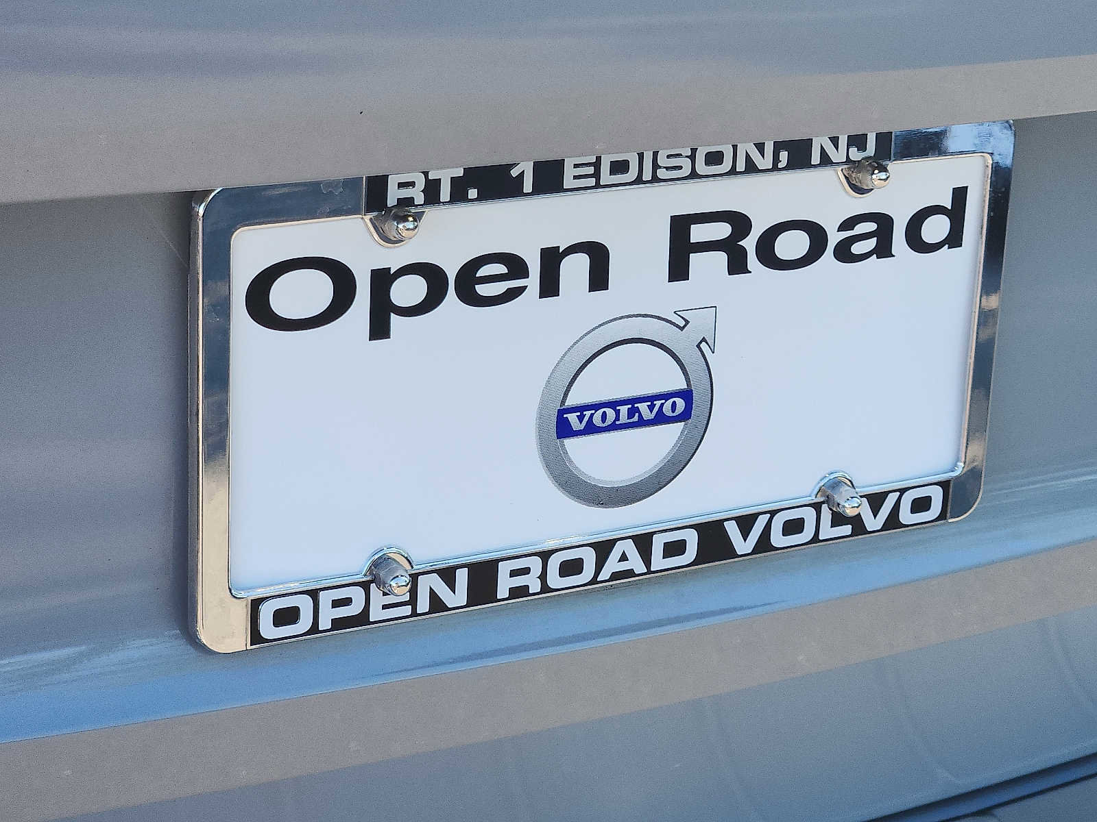 Certified 2024 Volvo XC60 B5 Ultimate w/ Protection Package Premier AWD/4WD image 30