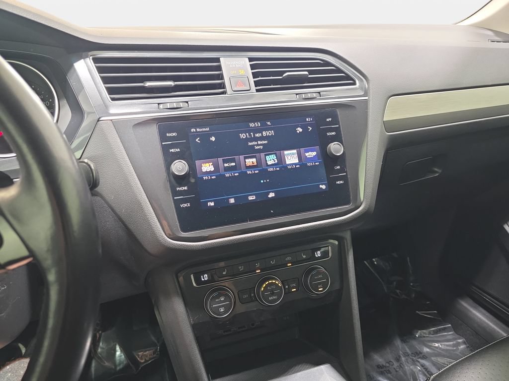Used 2018 Volkswagen Tiguan SE AWD/4WD image 20