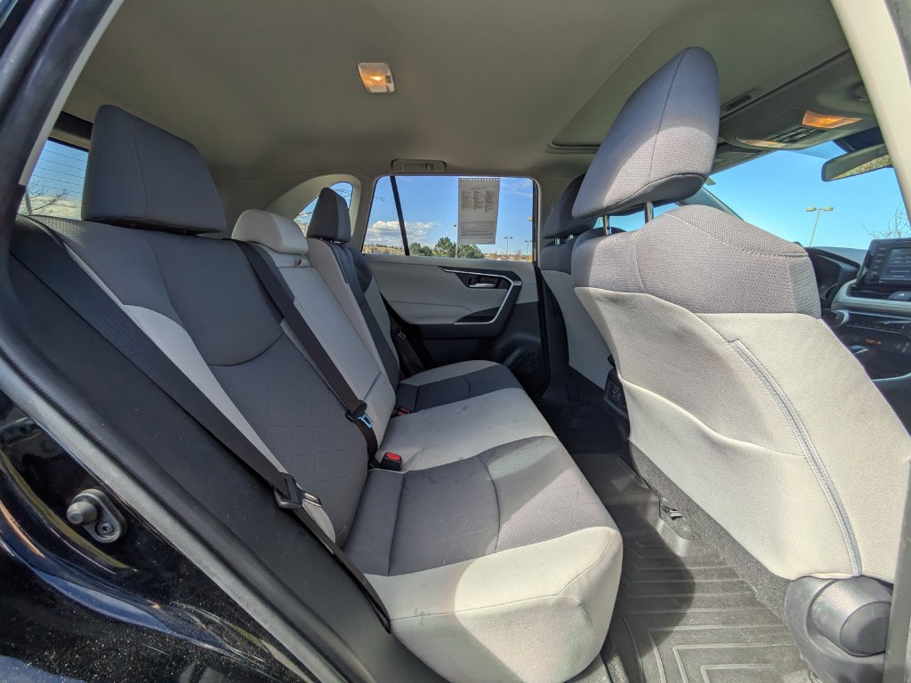 Used 2020 Toyota RAV4 XLE w/ Convenience Package AWD/4WD image 31