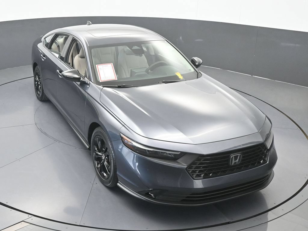 Used 2025 Honda Accord SE image 53