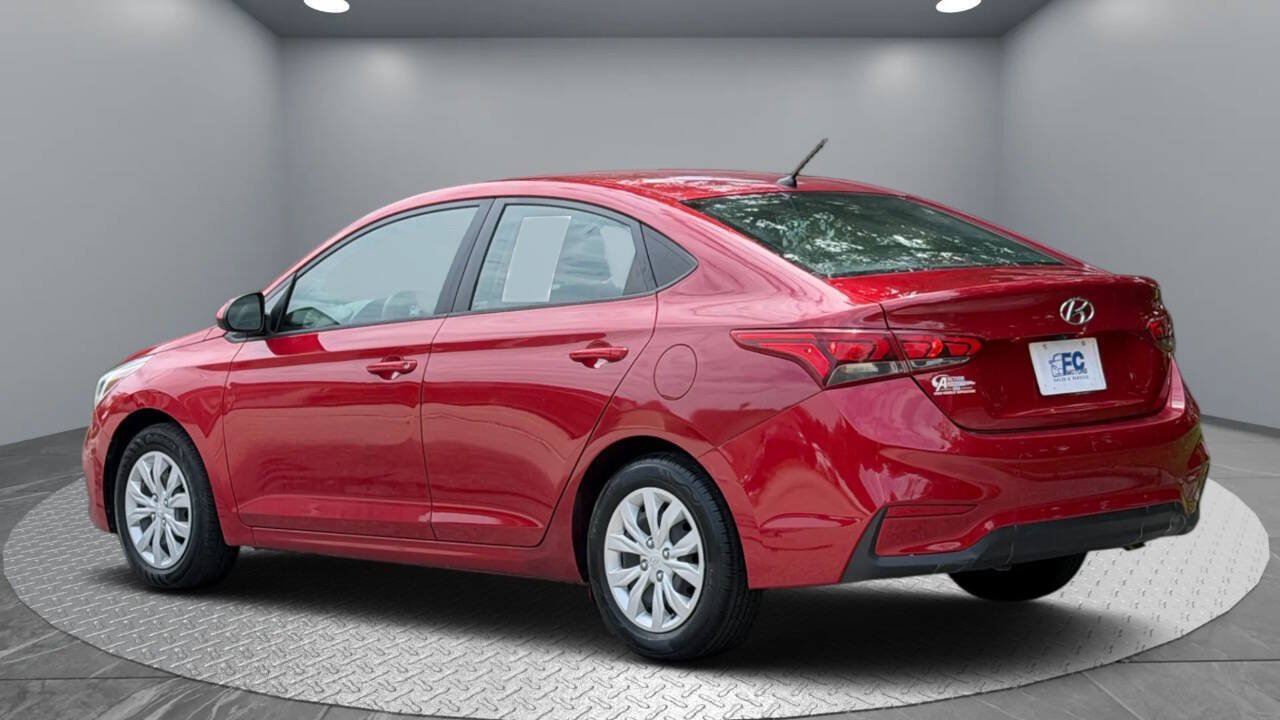 Used 2021 Hyundai Accent SE w/ Cargo Package FWD image 7