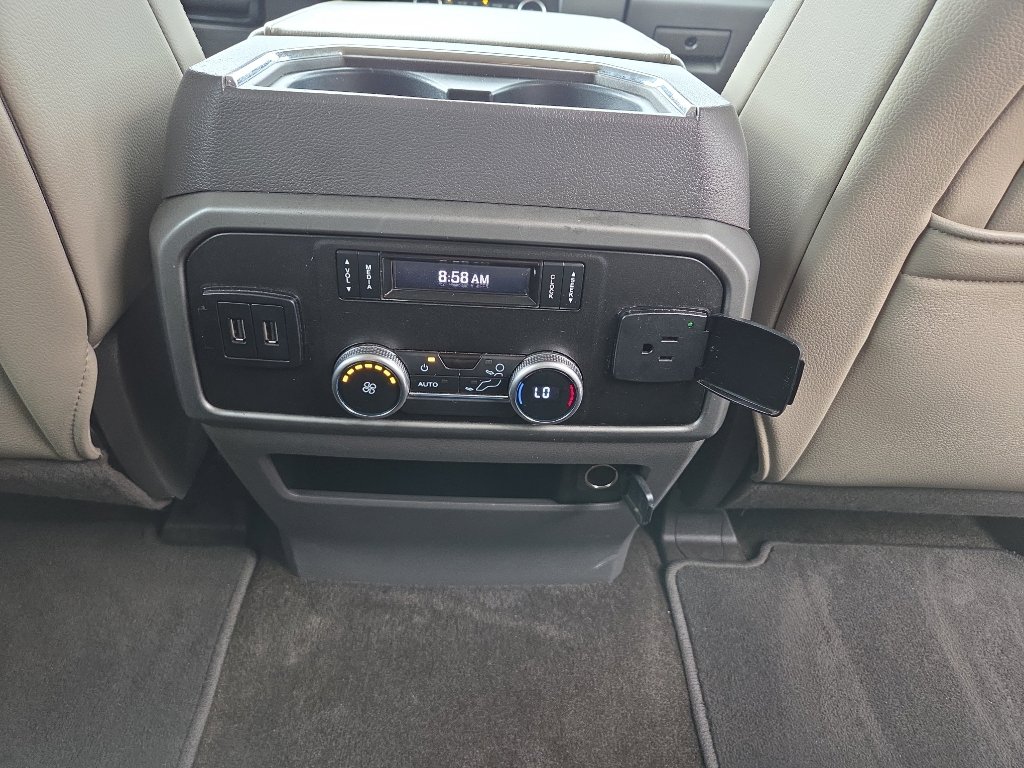 Used 2018 Ford Expedition XLT w/ Equipment Group 202A RWD image 17