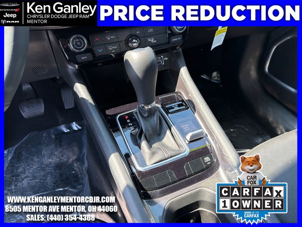 Used 2024 Jeep Compass Latitude image 17