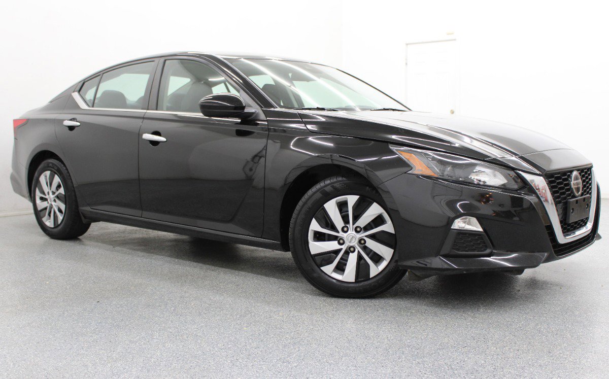 Used 2022 Nissan Altima 2.5 S image 1