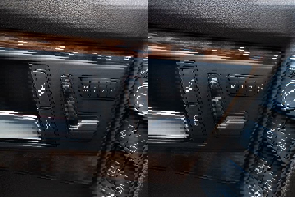 Used 2014 Mercedes-Benz GLK 250 BlueTEC 4MATIC image 22