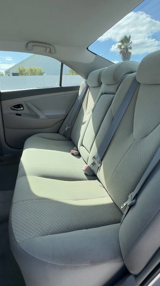Used 2008 Toyota Camry LE FWD image 13