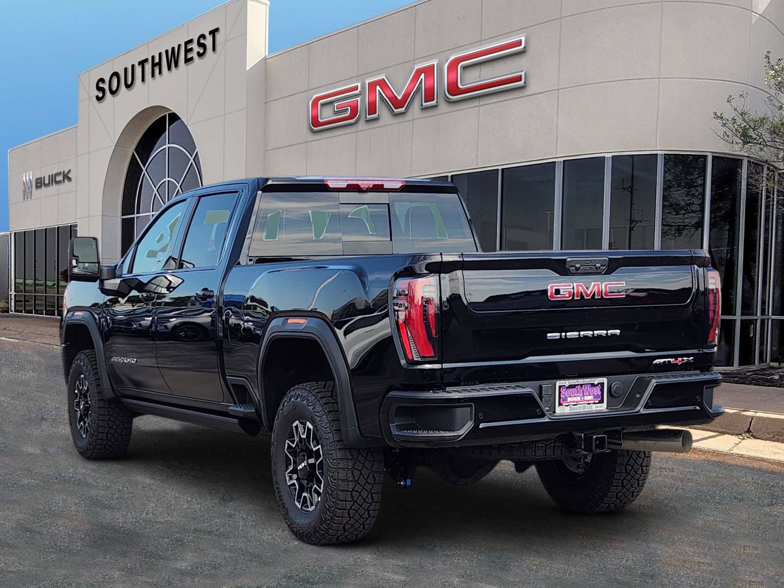 New 2026 GMC Sierra 2500 AT4X AWD/4WD image 4