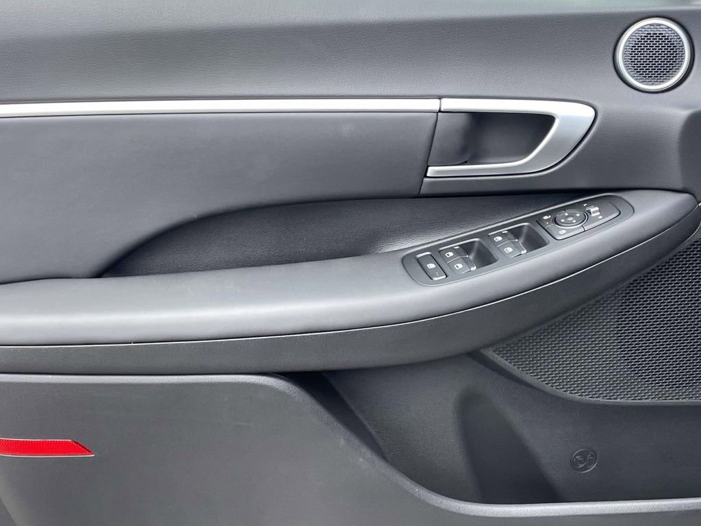 New 2026 Hyundai Sonata SEL FWD image 13