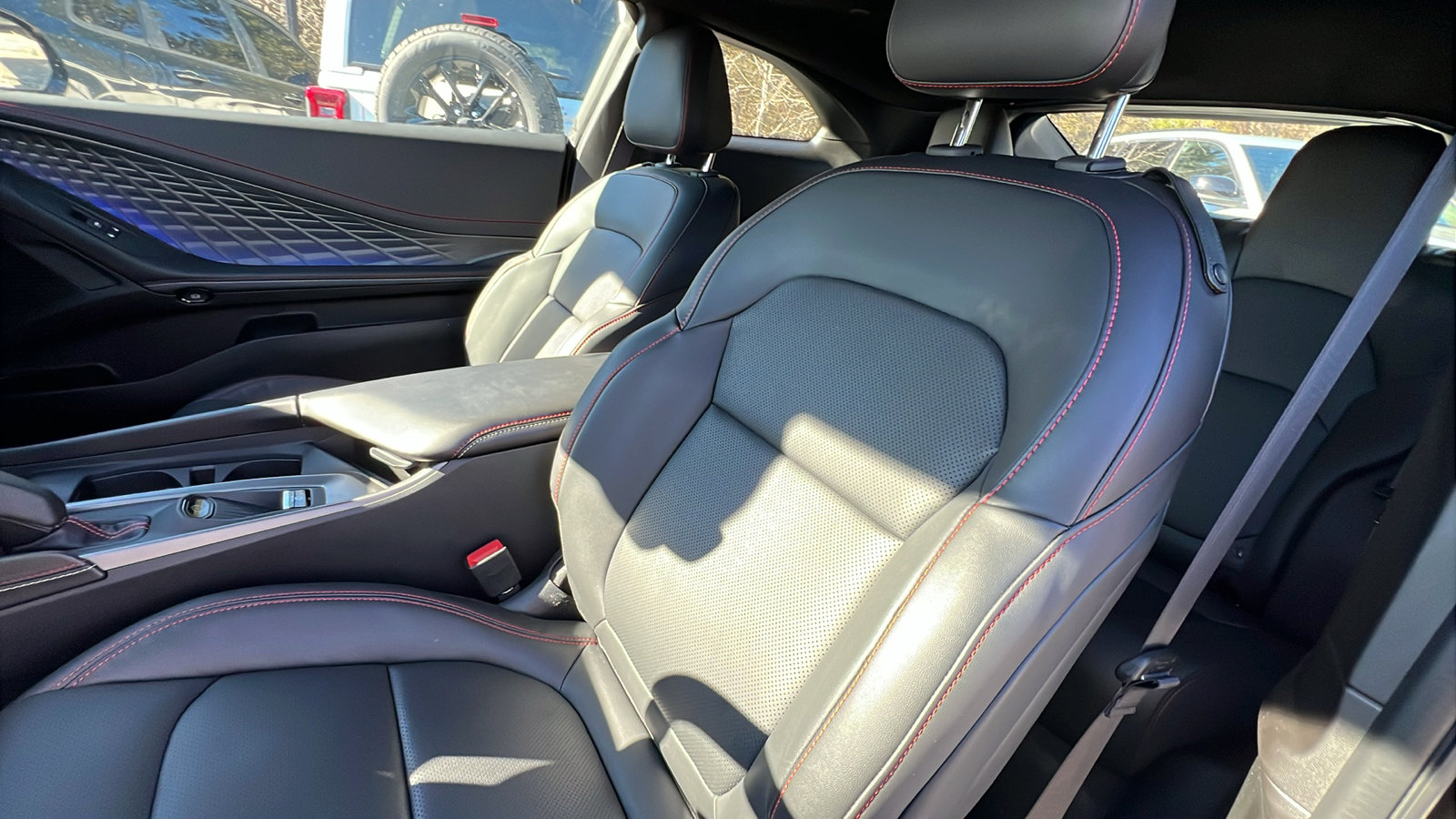 Used 2024 Dodge Charger R/T w/ Plus Group image 17