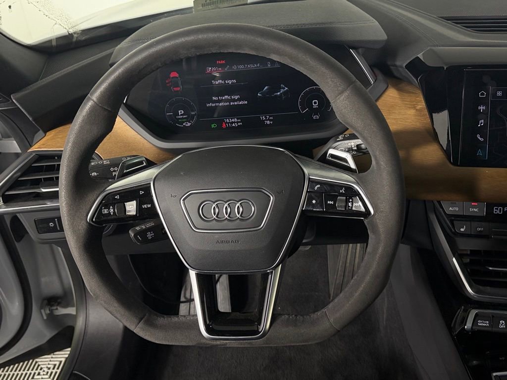 Used 2023 Audi e-tron GT Prestige w/ Prestige Package AWD/4WD image 17