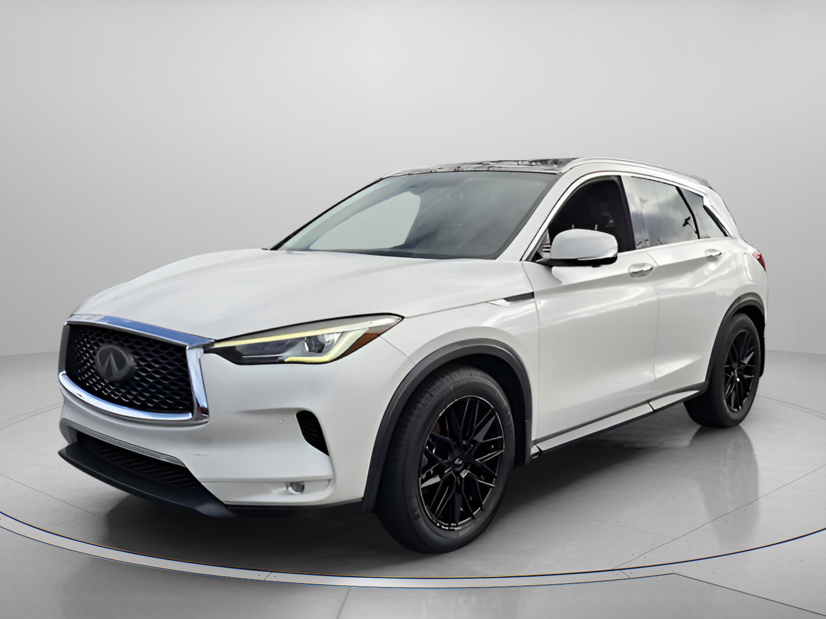 Used 2019 INFINITI QX50 Essential w/ Premium Heat Package image 2