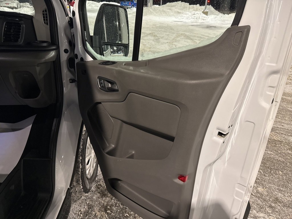 Used 2023 Ford Transit 350 XLT image 14
