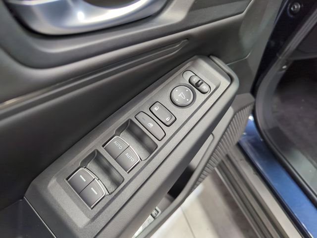 New 2025 Honda Accord SE image 12