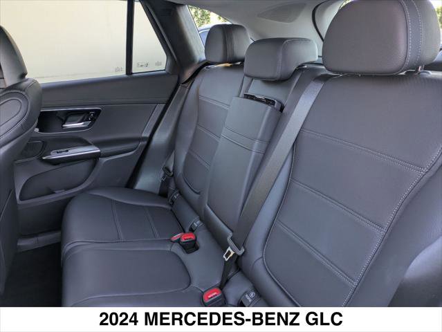 Used 2024 Mercedes-Benz GLC 300 SUV image 22