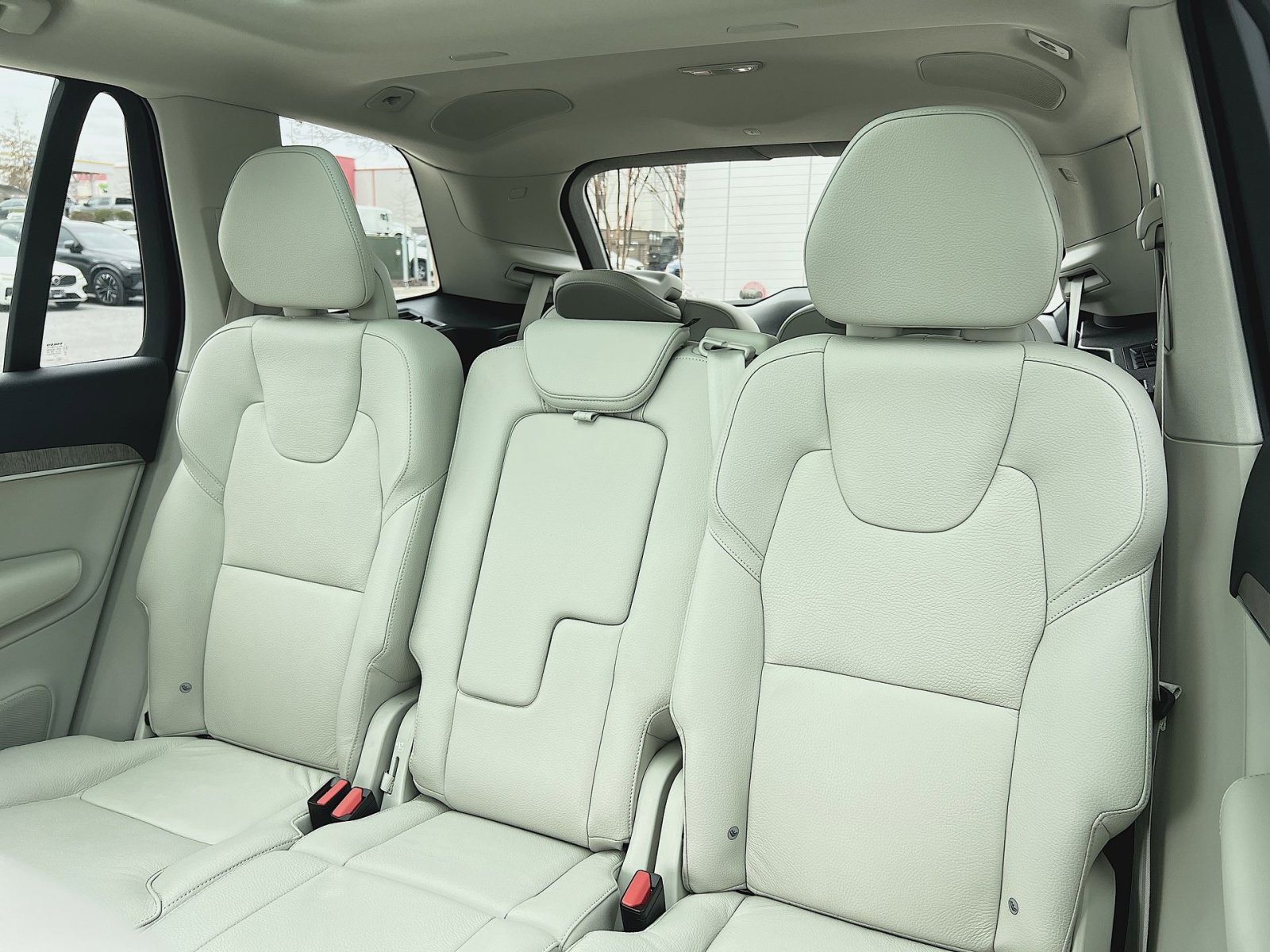 Used 2023 Volvo XC90 B6 Plus w/ Protection Package Premier image 25