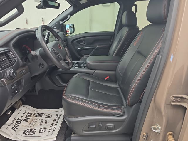 Used 2023 Nissan Titan PRO-4X w/ Pro-4x Convenience Package image 10