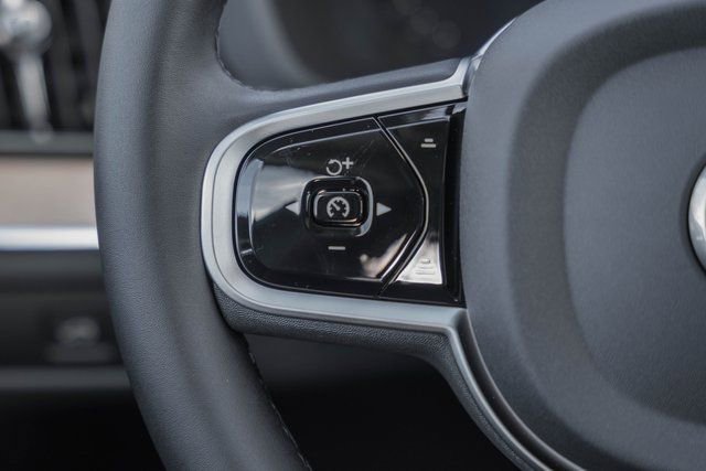 New 2026 Volvo XC60 B5 Plus w/ Protection Package Premier image 28