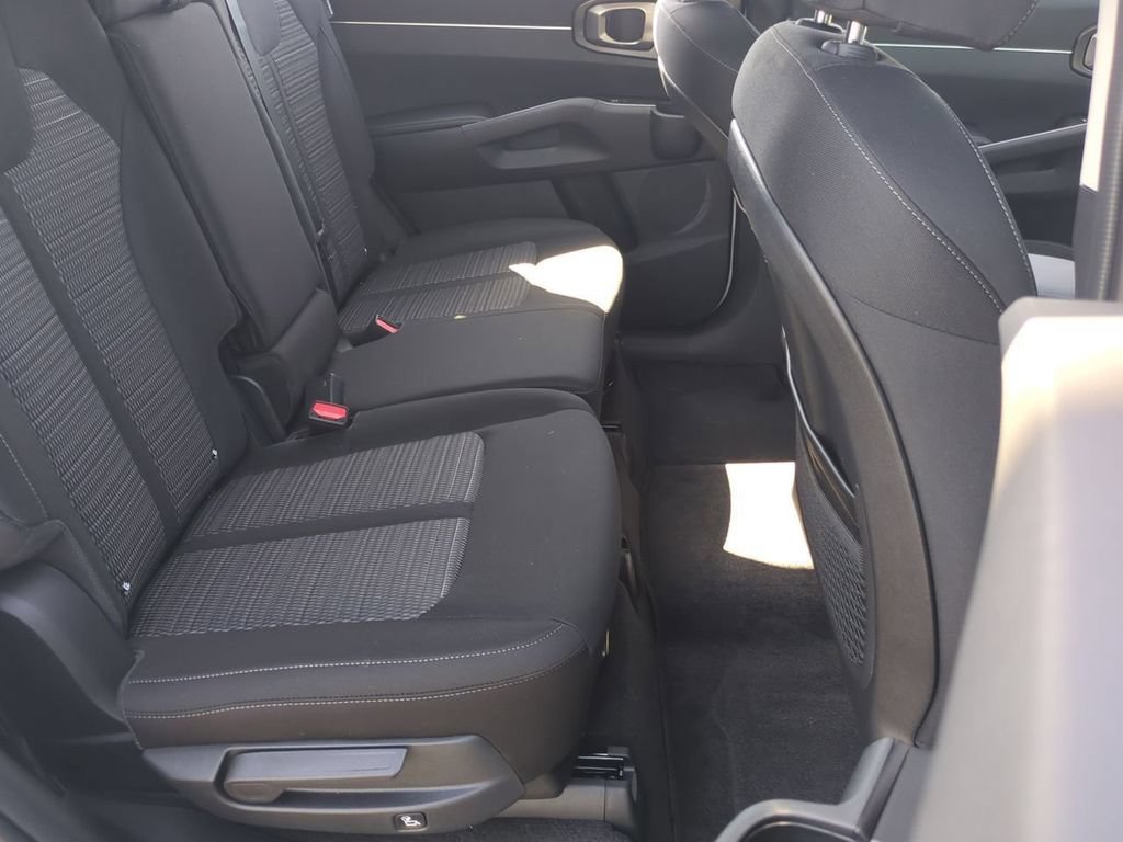 New 2026 Kia Sorento LX FWD image 26