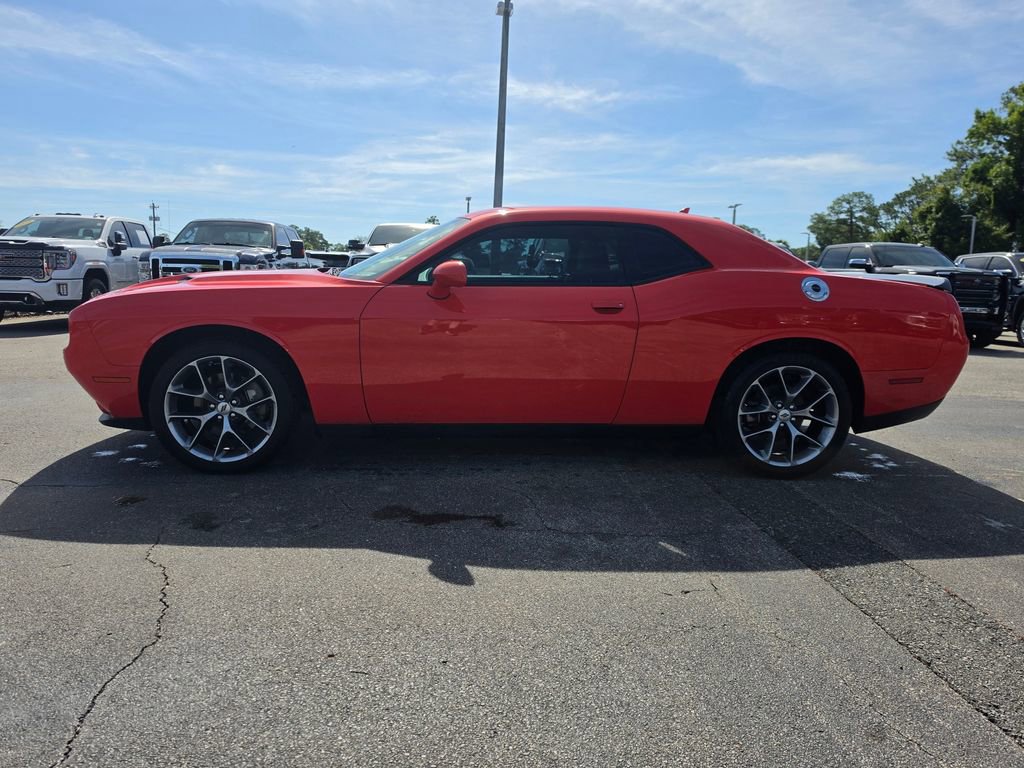 Used 2023 Dodge Challenger SXT w/ Plus Package RWD image 6