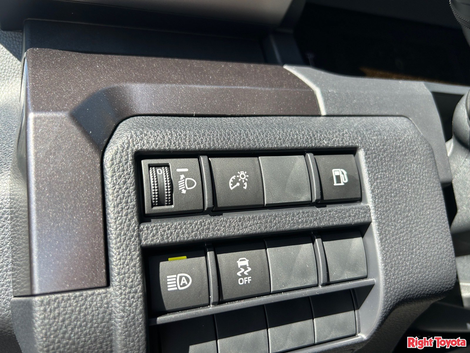 New 2026 Toyota 4Runner SR5 AWD/4WD image 29