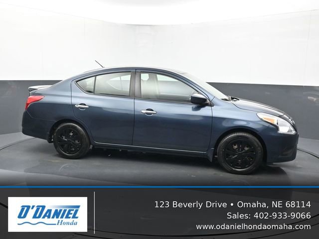 Used 2015 Nissan Versa SV FWD image 7