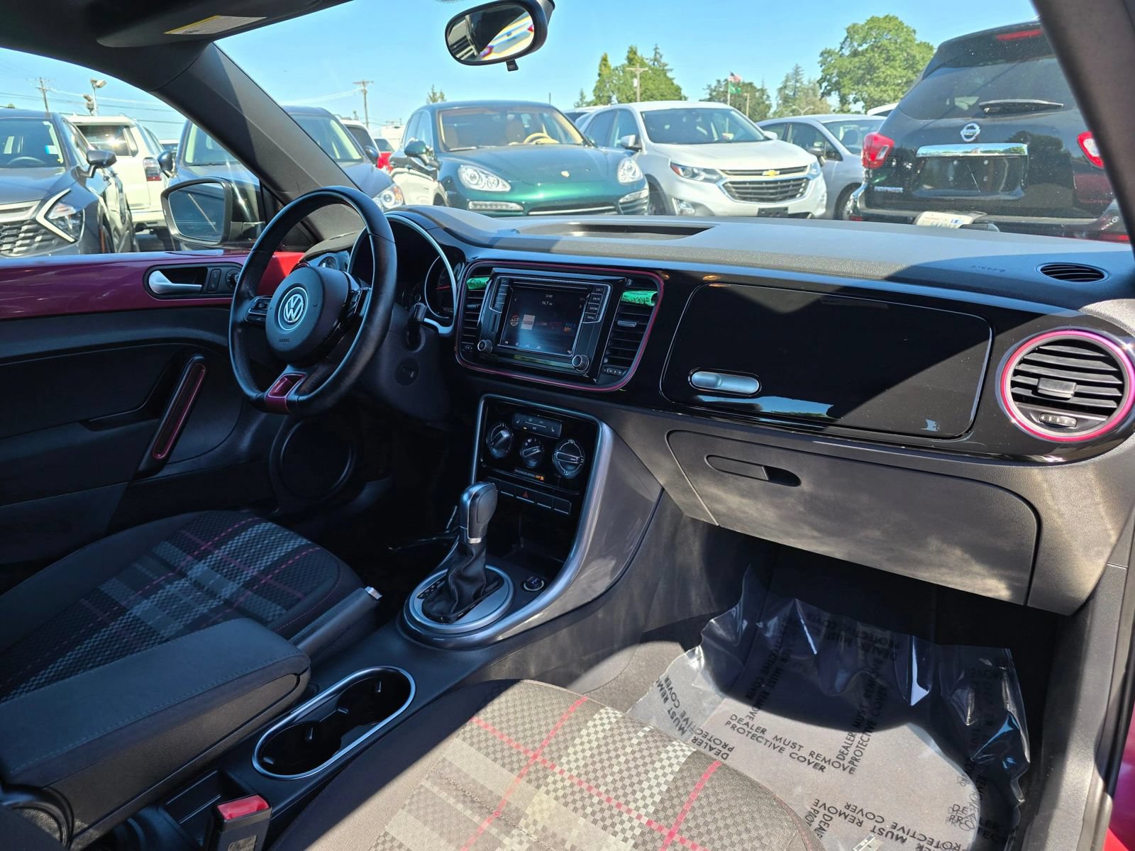 Used 2017 Volkswagen Beetle #PinkBeetle FWD image 10