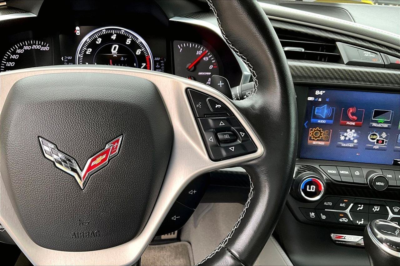 Used 2019 Chevrolet Corvette Z06 RWD image 11