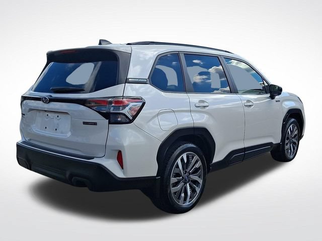 Used 2025 Subaru Forester Touring AWD/4WD image 6