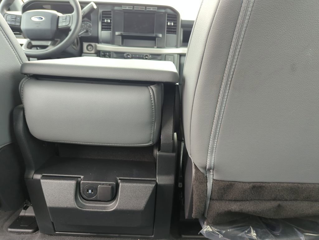 Used 2023 Ford F350 XL image 29