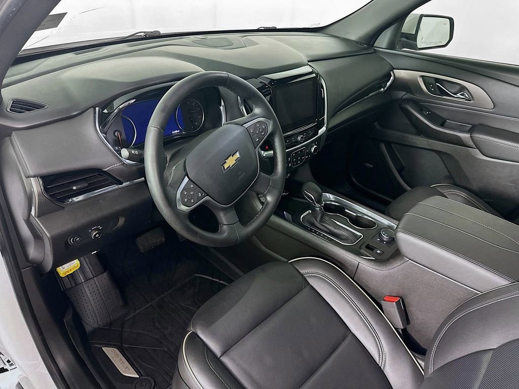Used 2023 Chevrolet Traverse Premier image 29